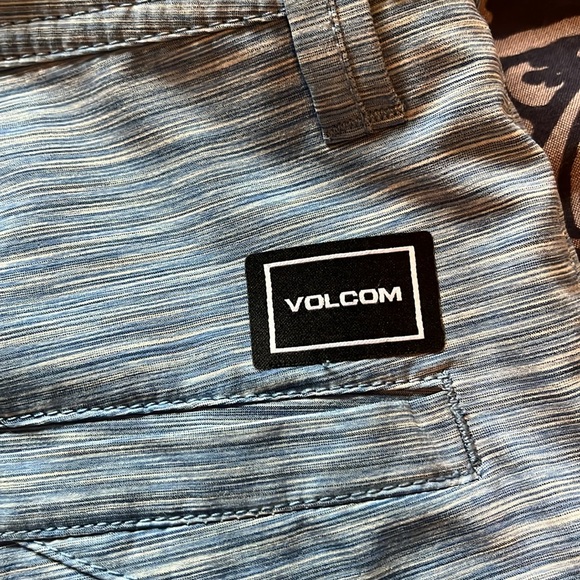 Men’s Volcom shorts with pockets size W 32 - Picture 3 of 4